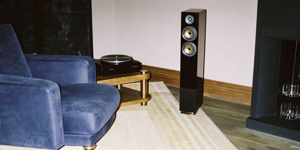 DeVore Fidelity: High-End Audio Excellence