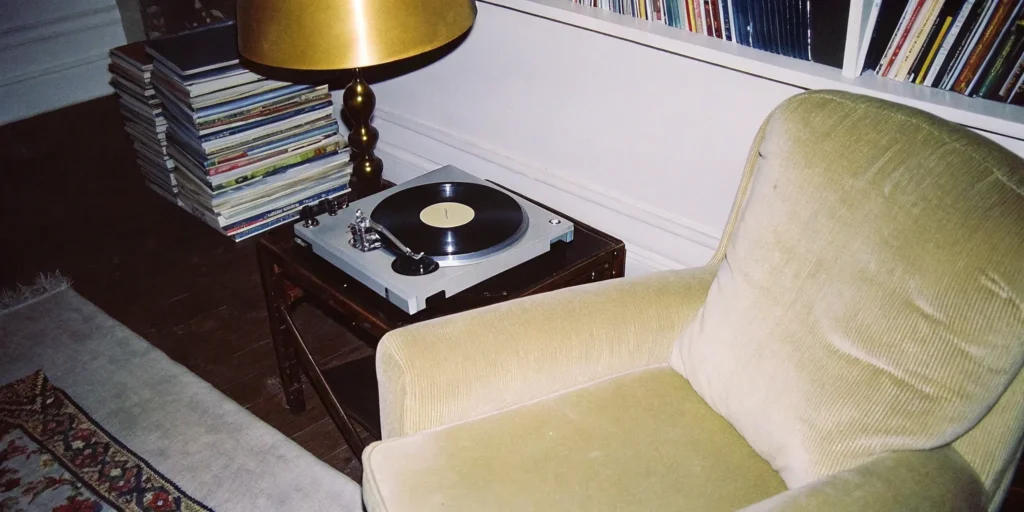 The Vinyl Revivers: Your One-Stop Vinyl Shop